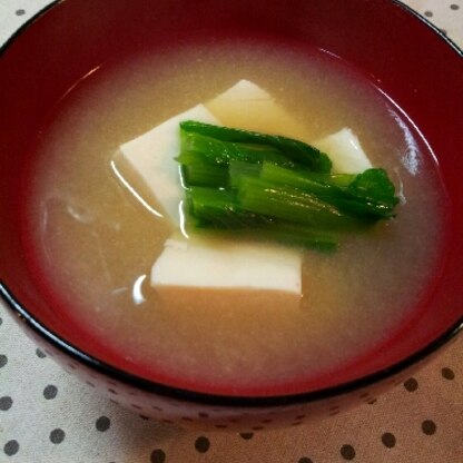 こんばんは♪
絹ごし豆腐でゴメンなさい。私も小松菜は歯ごたえがある方が好きなので、後入れにしました。美味しかったです(*^^*)ご馳走さまでした☆